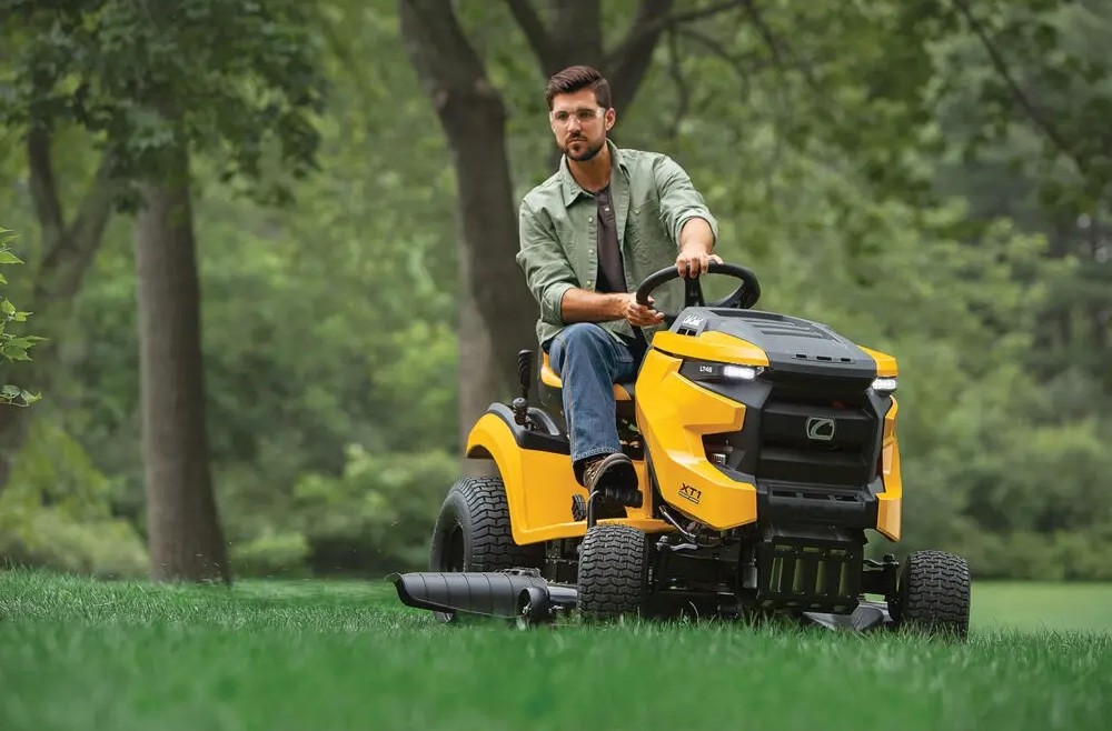 Tracteur à gazon Cub Cadet - Mécanibeauce